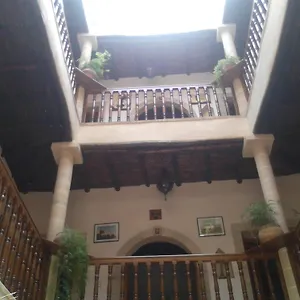 3* Pensión Arambys